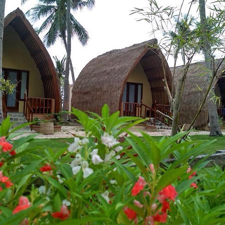 Karimun Lumbung Hotel Karimunjawa Buitenkant foto