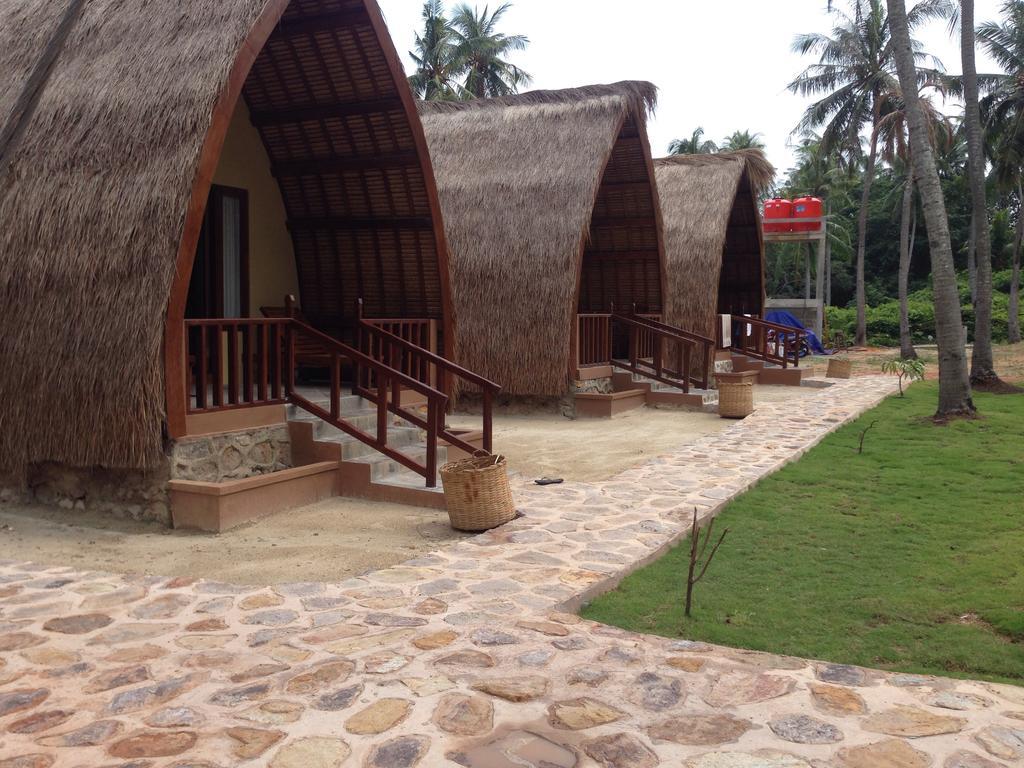 Karimun Lumbung Hotel Karimunjawa Buitenkant foto