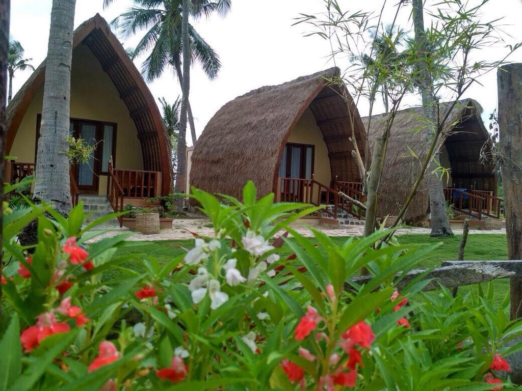 Karimun Lumbung Hotel Karimunjawa Buitenkant foto